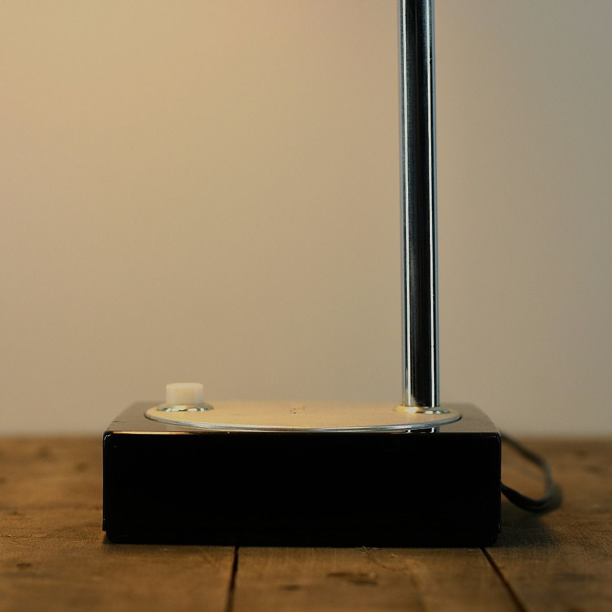 T016
