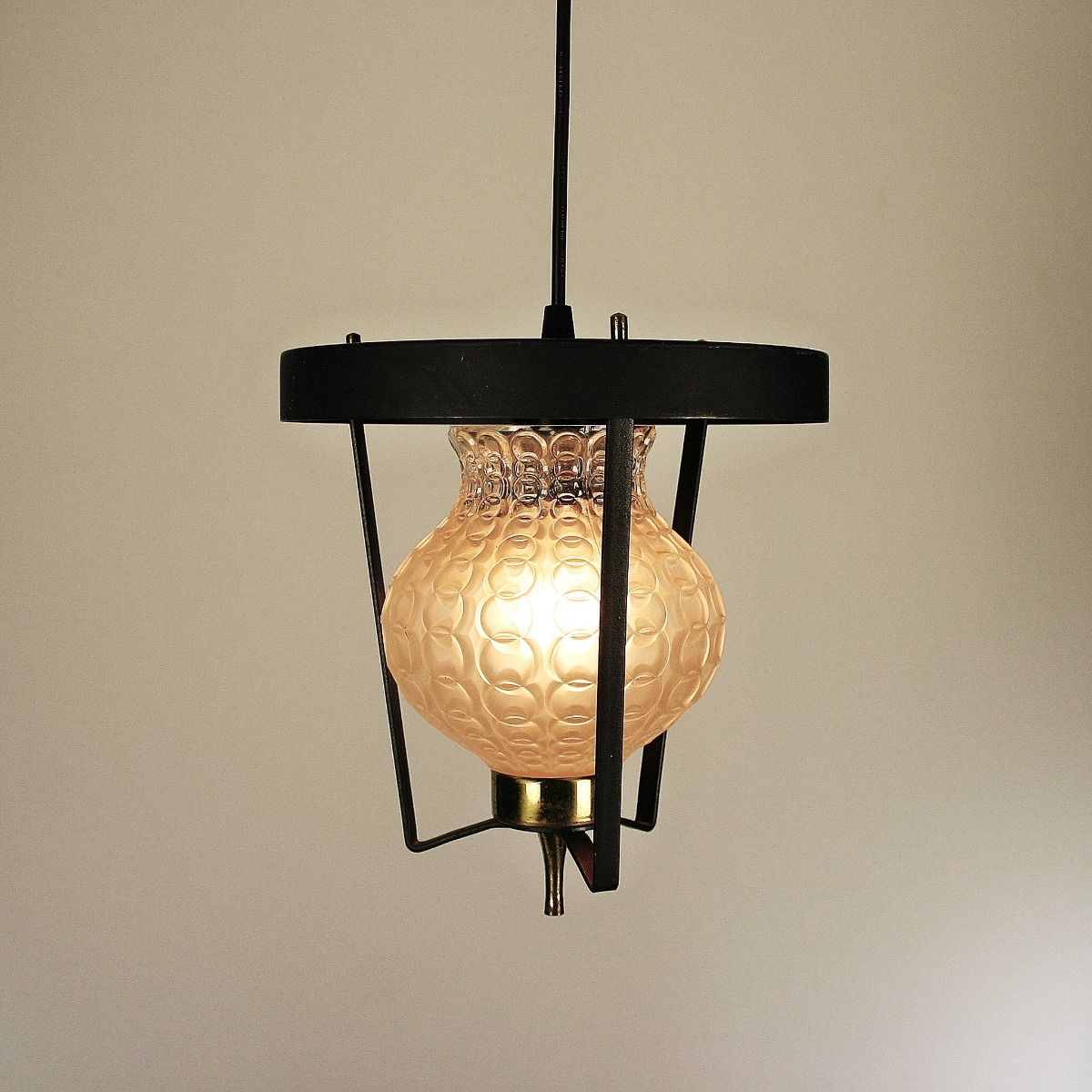 H050