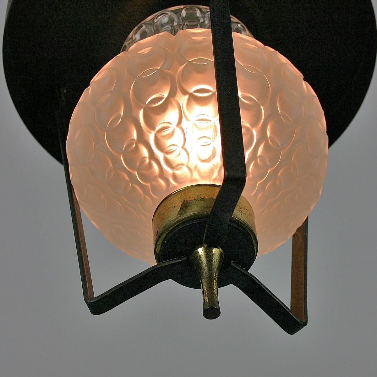 H050