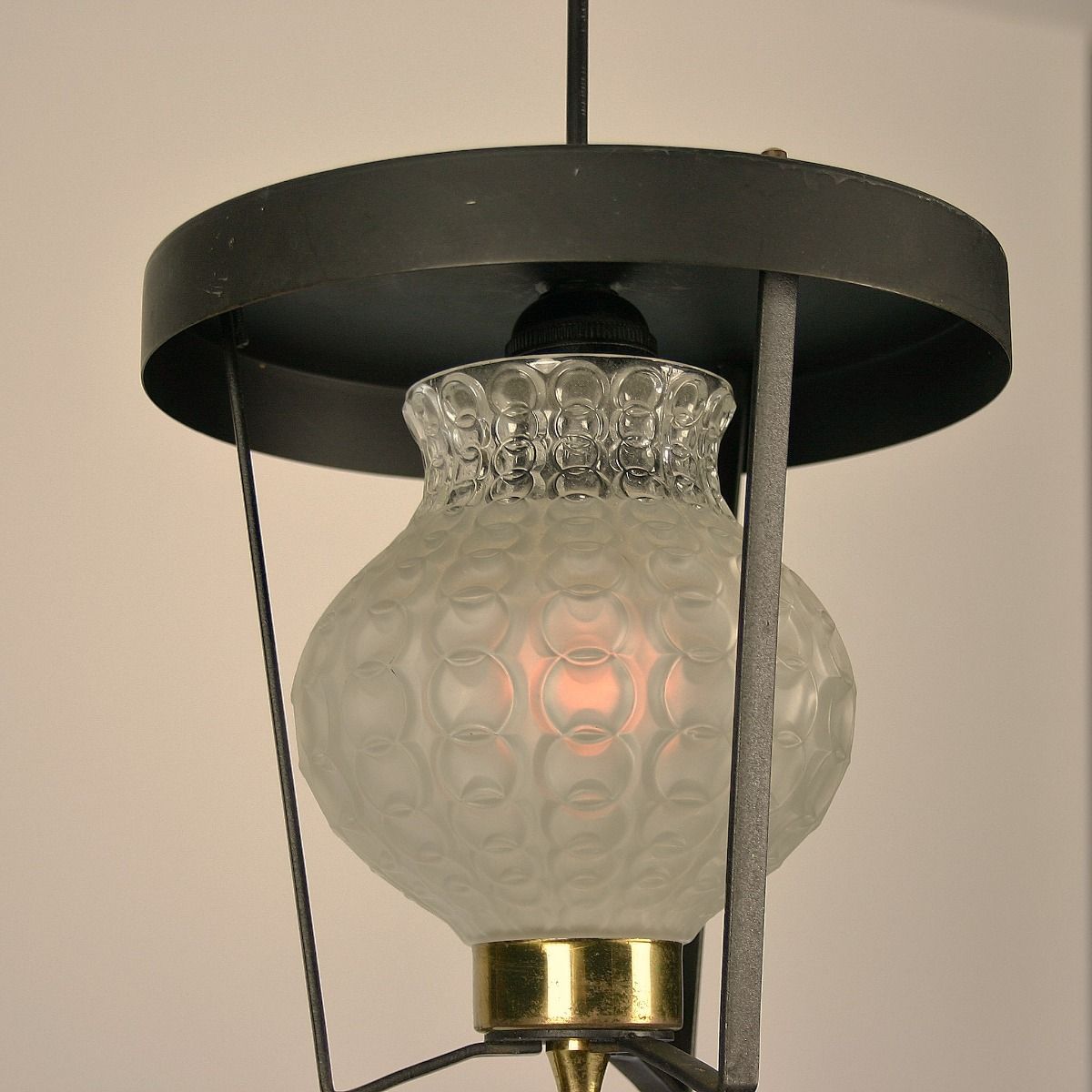 H050