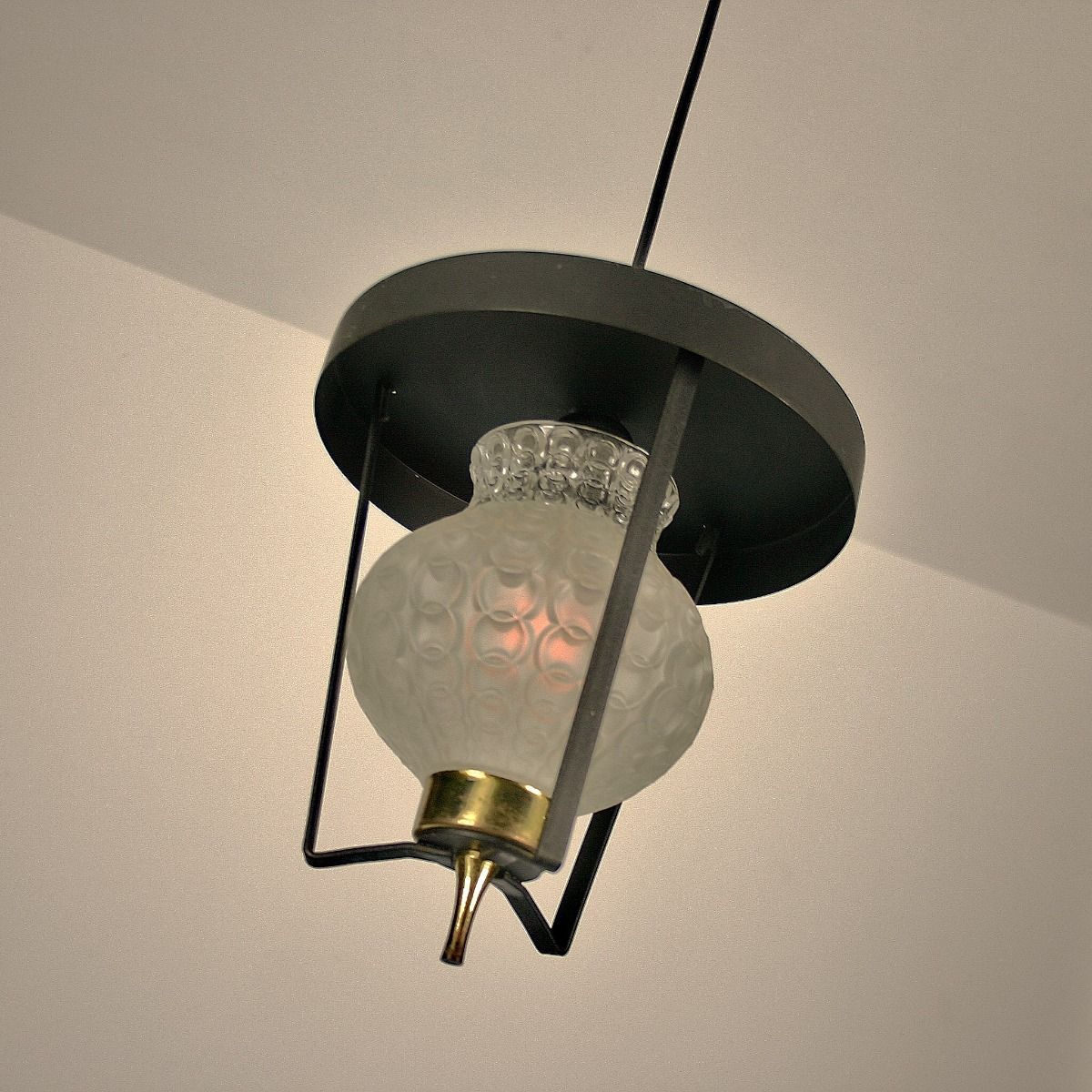 H050