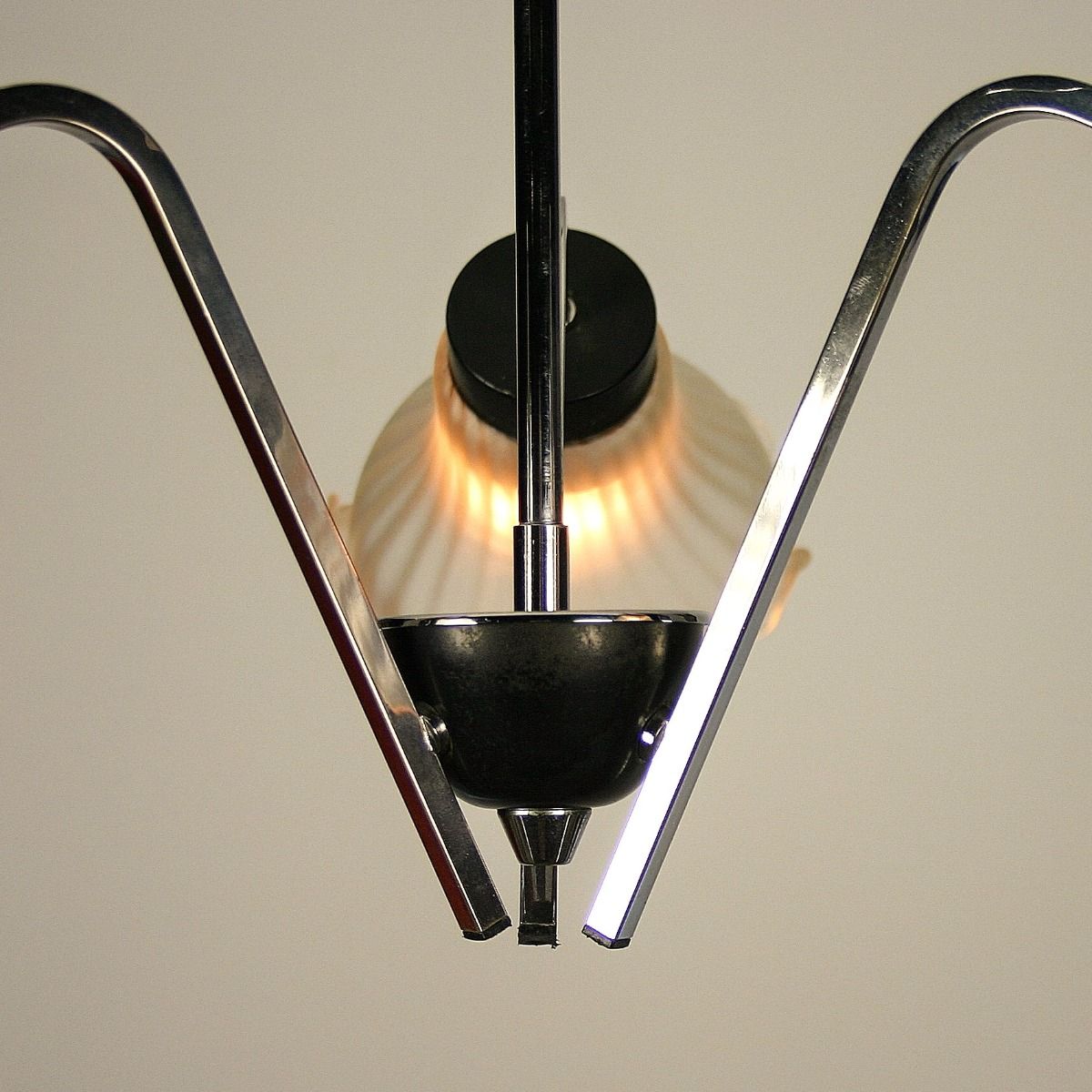 H053