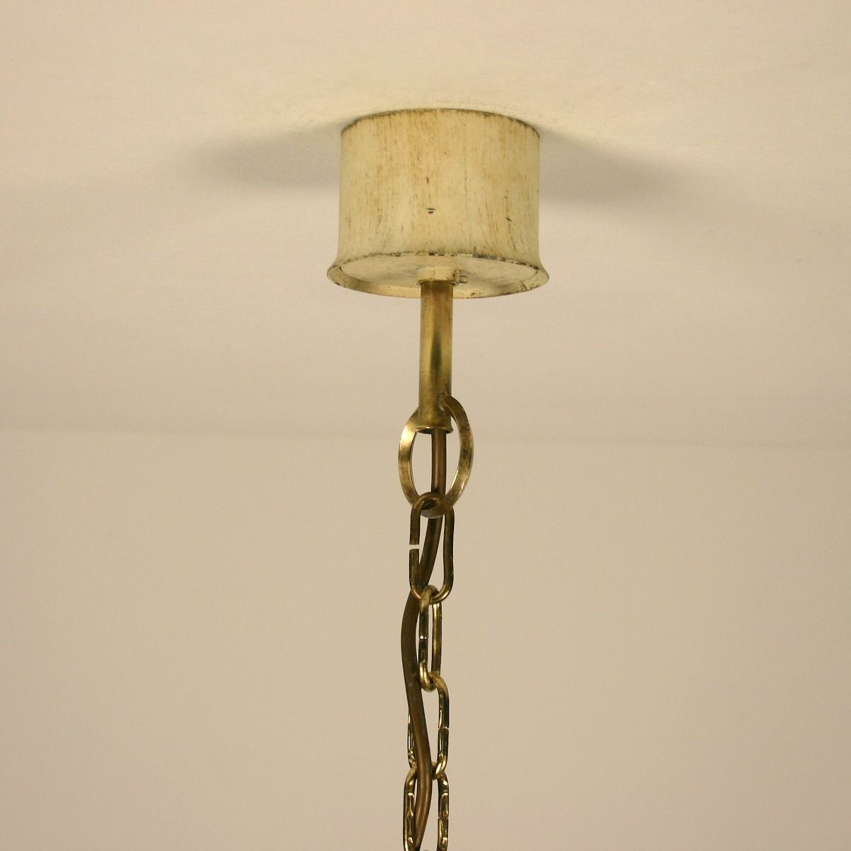 H056