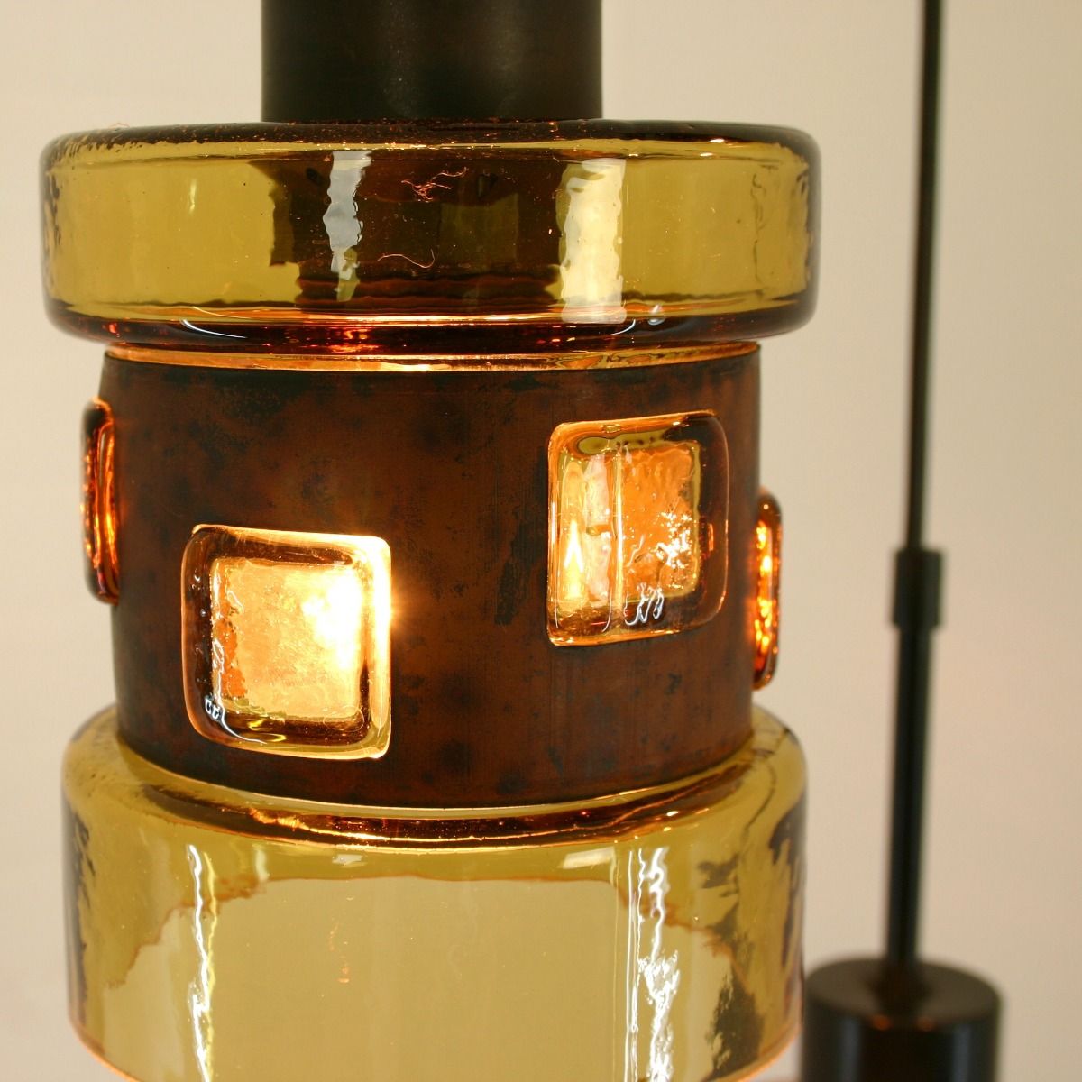H020
