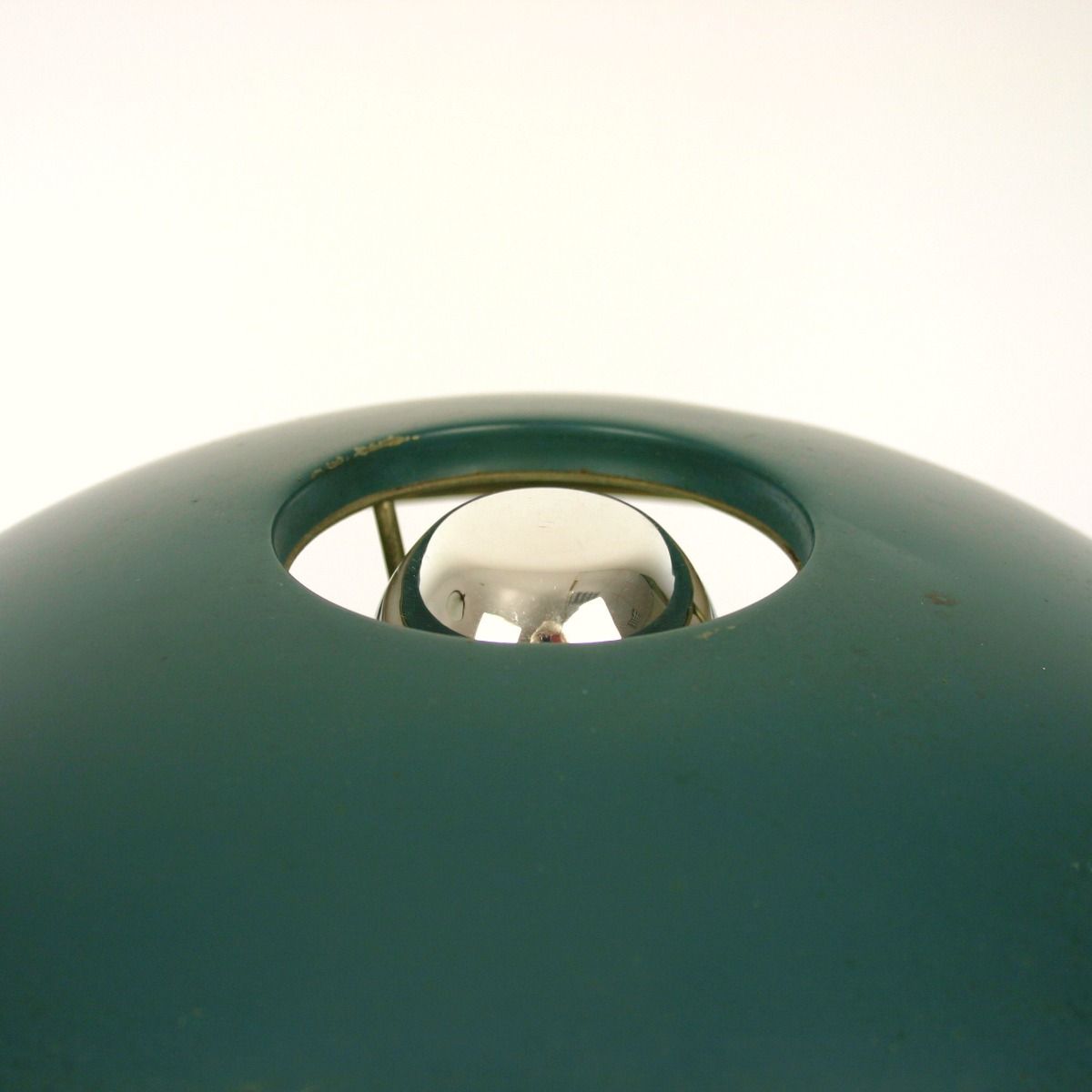 T003